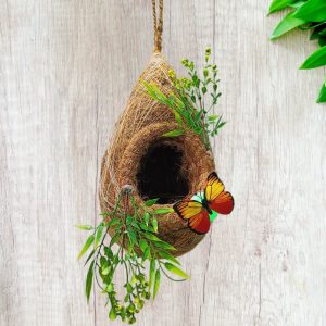 পাখির বাসা প্রজাপ্রতি